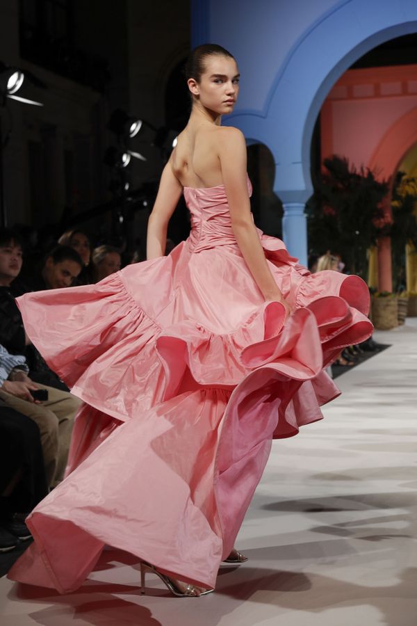 Fashion from the Oscar de la Renta collection is modelled Tuesday, Sept. 10, 2019, during Fashion Week in New York. Fashion from the Oscar de la Renta collection is modelled Tuesday, Sept. 10, 2019, during Fashion Week in New York. - Sputnik International