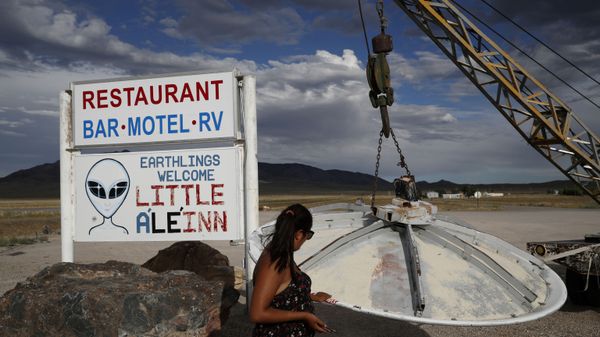 UFO display outside  Little A'Le'Inn, in Rachel, Nev., the closest town to Area 51 - Sputnik International