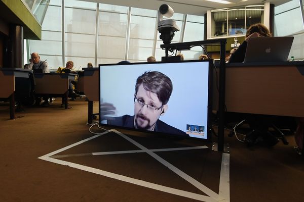 Lawyer: Political Asylum Request from Snowden Would Put German Gov't in a Very Delicate Situation - Sputnik International