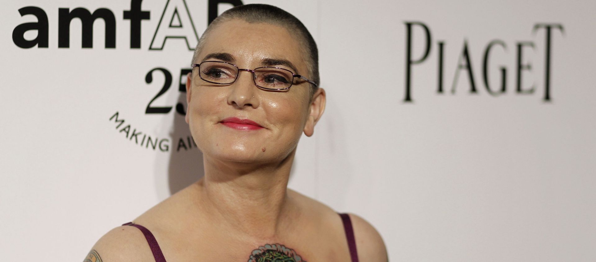 Musician Sinead O'Connor arrives at amfAR's Inspiration Gala in Los Angeles, Thursday, Oct. 27, 2011 Musician Sinead O'Connor arrives at amfAR's Inspiration Gala in Los Angeles, Thursday, Oct. 27, 2011 - Sputnik International, 1920, 16.09.2019