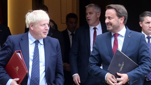 British Prime Minister Boris Johnson (L) and Luxembourg's Prime Minister Xavier Bettel (R) leave a meeting with EU Commission President and officials in Luxembourg on 16 September 2019. British Prime Minister Boris Johnson (L) and Luxembourg's Prime Minister Xavier Bettel (R) leave a meeting with EU Commission President and officials in Luxembourg on 16 September 2019. - Sputnik International