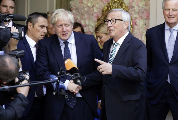 Political Analyst: UK PM's Prorogation of Parliament Lawful, Length Debatable Political Analyst: UK PM's Prorogation of Parliament Lawful, Length Debatable - Sputnik International