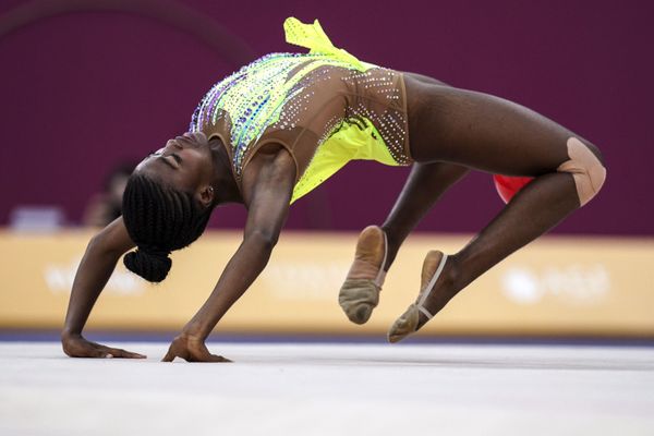 Angola's Alice Tomas in the middle of her routine - Sputnik International