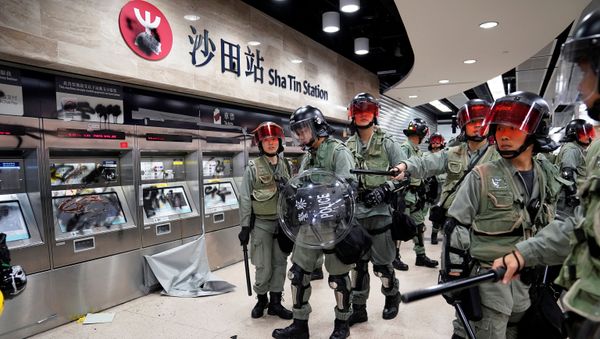 Police officers walk at Sha Tin Station in Hong Kong, China September 22, 2019. Police officers walk at Sha Tin Station in Hong Kong, China September 22, 2019. - Sputnik International
