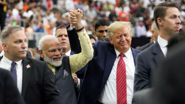 U.S. President Donald Trump participates in the Howdy Modi event with India's Prime Minister Narendra Modi in Houston, Texas, U.S., September 22, 2019. - Sputnik International