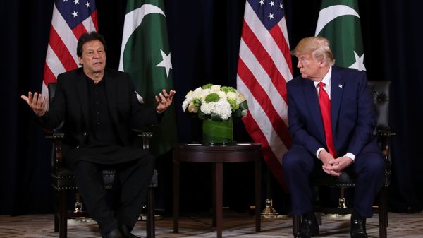 U.S. President Donald Trump holds a bilateral meeting with Pakistan's Prime Minister Imran Khan on the sidelines of the annual United Nations General Assembly meeting in New York City, New York, U.S., September 23, 2019. REUTERS/Jonathan Ernst - Sputnik International