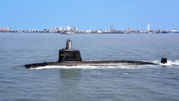 Indian Navy Set to Induct Superior Stealth Submarine Amid Power Battle in Indian Ocean - Sputnik International