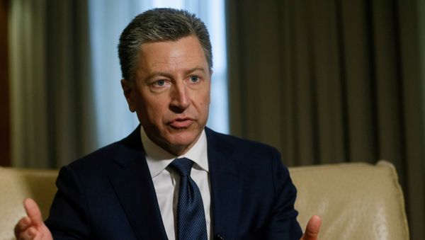 Kurt Volker, United States Special Representative for Ukraine Negotiations, gestures during an interview with Reuters in Kiev, Ukraine October 28, 2017. - Sputnik International