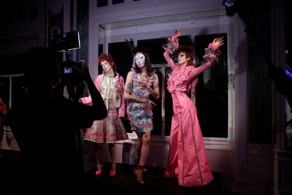 Models presents creations by Indian designer Manish Arora as part of his Spring/Summer 2020 women's ready-to-wear collection presentation during Paris Fashion Week in Paris, France, September 26, 2019.  - Sputnik International