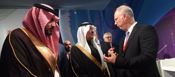 Kirill Dmitriev, Chief Executive Officer, Russian Direct Investment Fund (RDIF) and His Royal Highness Prince Abdulaziz bin Salman bin Abdulaziz Al Saud — Minister of Energy, Industry and Mineral Resources of the Kingdom of Saudi Arabia ahead of RDIF Panel Session Global Energy: New Alliances at Russian Energy Week Kirill Dmitriev, Chief Executive Officer, Russian Direct Investment Fund (RDIF) and His Royal Highness Prince Abdulaziz bin Salman bin Abdulaziz Al Saud — Minister of Energy, Industry and Mineral Resources of the Kingdom of Saudi Arabia ahead of RDIF Panel Session Global Energy: New Alliances at Russian Energy Week - Sputnik International