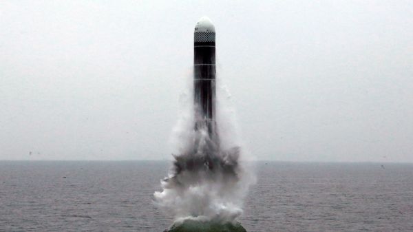 What appears to be a submarine-launched ballistic missile (SLBM) flies in an undisclosed location in this undated picture released by North Korea's Central News Agency (KCNA) on October 2, 2019 - Sputnik International