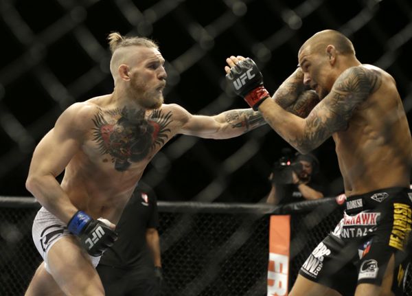 McGregor Accepts UFC Bout on 23 January Against US Fighter Poirier - Sputnik International