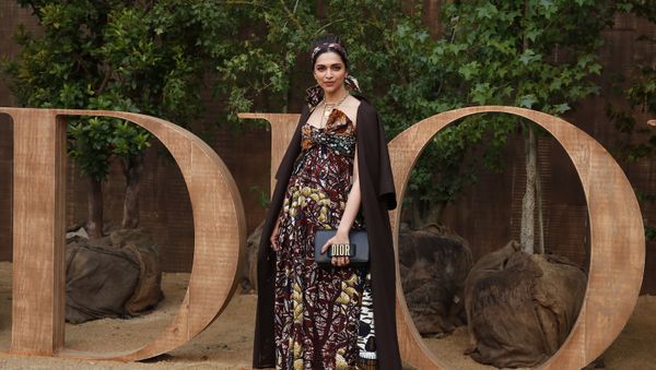 Deepika Padukone poses during a photocall before Dior's Ready To Wear Spring-Summer 2020 collection, unveiled during the fashion week, in Paris, Tuesday, Sept. 24, 2019 - Sputnik International