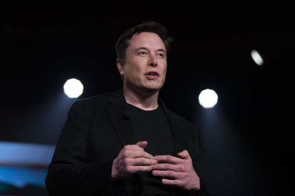 Bill Gates Suggests Tesla's Electric Semi Trucks Not a ‘Practical Solution’ for Long Haul Vehicles Bill Gates Suggests Tesla's Electric Semi Trucks Not a ‘Practical Solution’ for Long Haul Vehicles - Sputnik International