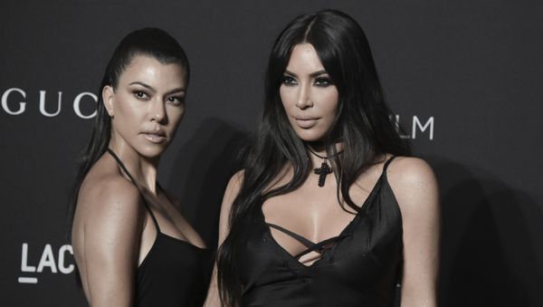 Kourtney Kardashian, left, and Kim Kardashian attend the 2018 LACMA Art+Film Gala at Los Angeles County Museum of Art on Saturday, Nov. 3, 2018, in Los Angeles - Sputnik International