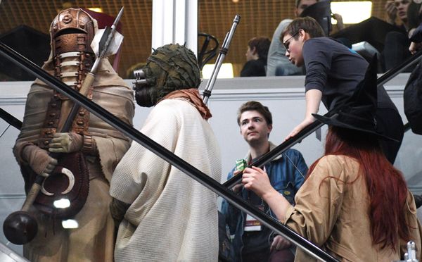 Visitors and cosplayers at the IgroMir 2019 exhibition and the Comic Con Russia 2019 at the Crocus Expo international exhibition centre in Moscow. - Sputnik International