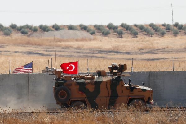 Sputnik Correspondent Challenges Bloomberg Claim That Turkish Troops Have Begun Syria Operation Sputnik Correspondent Challenges Bloomberg Claim That Turkish Troops Have Begun Syria Operation - Sputnik International