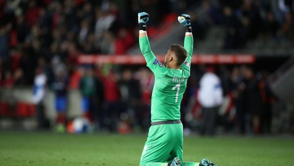 Soccer Football - Euro 2020 Qualifier - Group A - Czech Republic v England - Sinobo Stadium, Prague, Czech Republic - October 11, 2019  Czech Republic's Tomas Vaclik celebrates after the match  - Sputnik International
