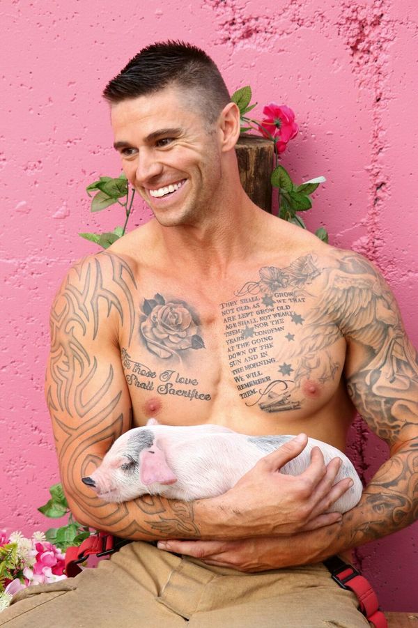 Super Hot: Australian Firemen Get Undressed for Steamy Calendar Super Hot: Australian Firemen Get Undressed for Steamy Calendar - Sputnik International