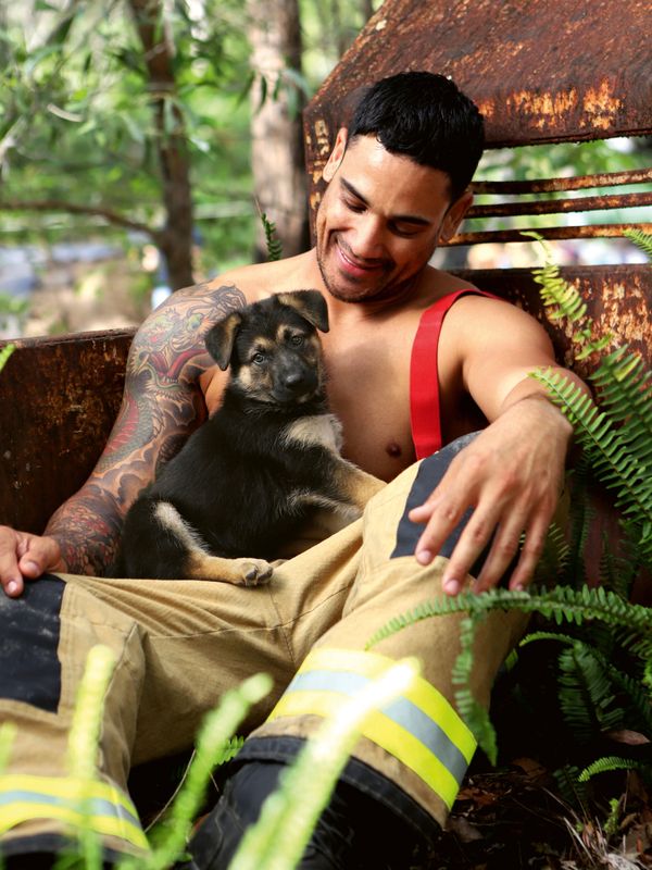 Super Hot: Australian Firemen Get Undressed for Steamy Calendar Super Hot: Australian Firemen Get Undressed for Steamy Calendar - Sputnik International