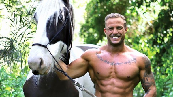 Super Hot: Australian Firemen Get Undressed for Steamy Calendar - Sputnik International