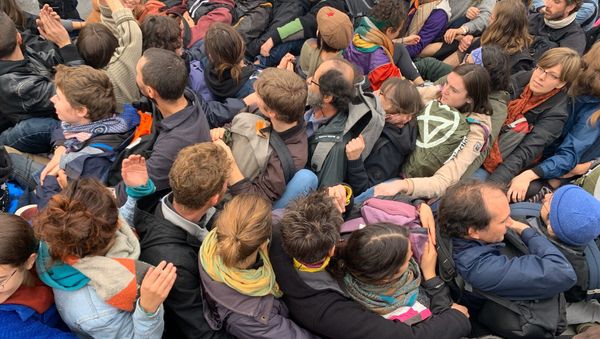 Extinction Rebellion Protest in Central Paris - Sputnik International