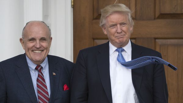 President-elect Donald Trump meets with former New York City Mayor Rudy Giuliani at the clubhouse of the Trump National Golf Club in Bedminster, New Jersey - Sputnik International
