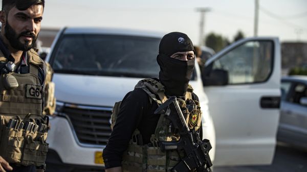 Members of the special forces of the Kurdish-led Syrian Democratic Forces (SDF) are pictured during preparations to join the front against Turkish forces, on October 10, 2019 - Sputnik International