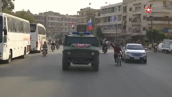 Manbij patrols by Russian military police - Sputnik International