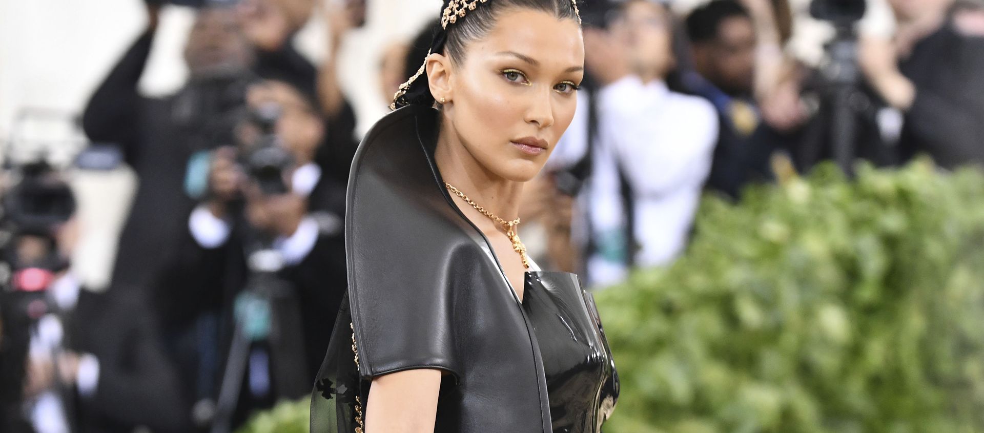 Bella Hadid attends The Metropolitan Museum of Art's Costume Institute benefit gala celebrating the opening of the Heavenly Bodies: Fashion and the Catholic Imagination exhibition on Monday, May 7, 2018, in New York. Bella Hadid attends The Metropolitan Museum of Art's Costume Institute benefit gala celebrating the opening of the Heavenly Bodies: Fashion and the Catholic Imagination exhibition on Monday, May 7, 2018, in New York. - Sputnik International, 1920, 13.05.2021