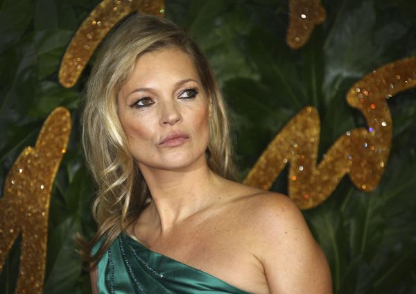 Kate Moss poses for photographers upon arrival at the The Fashion Awards 2018 in central London, Monday, Dec. 10, 2018. Kate Moss poses for photographers upon arrival at the The Fashion Awards 2018 in central London, Monday, Dec. 10, 2018. - Sputnik International