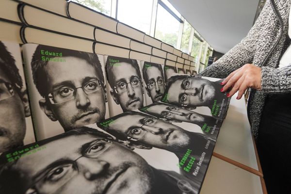 Legal Alien: Snowden Reveals Why He Avoids the Russian Press Legal Alien: Snowden Reveals Why He Avoids the Russian Press - Sputnik International