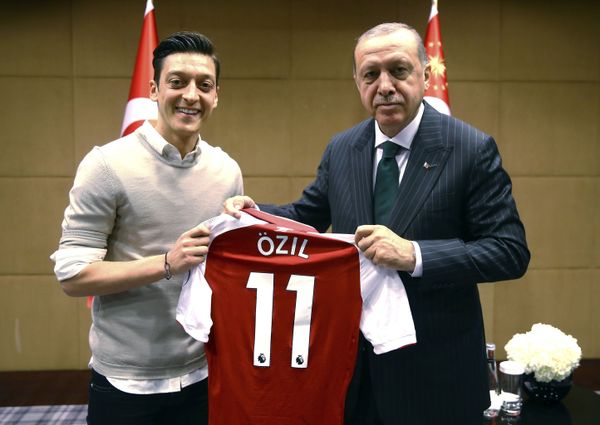 Arsenal FC Slammed by Turkish Cypriot Leaders for ‘Discriminating’ Against Midfielder Mesut Ozil Arsenal FC Slammed by Turkish Cypriot Leaders for ‘Discriminating’ Against Midfielder Mesut Ozil - Sputnik International