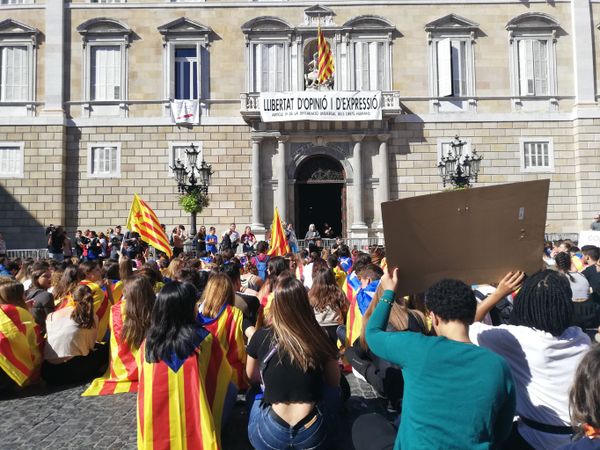 Photos: Thousands of Students March in Barcelona as Nationwide Protests Over Court Ruling Continue Photos: Thousands of Students March in Barcelona as Nationwide Protests Over Court Ruling Continue - Sputnik International