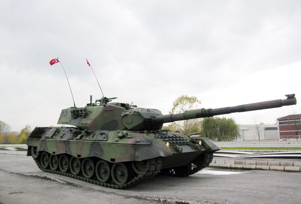 Greece Lambasts Turkish Media Reports About Ankara Deploying 40 Tanks Near Border as 'Propaganda' - Sputnik International