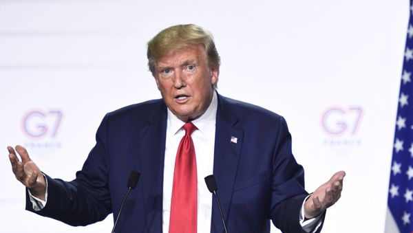 US Donald Trump gives a press conference with the French president  in Biarritz, south-west France on August 26, 2019, on the third day of the annual G7 Summit  - Sputnik International