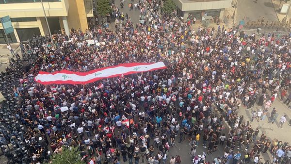 Protest over deteriorating economic situation, in Dora, Lebanon Protest over deteriorating economic situation, in Dora, Lebanon - Sputnik International