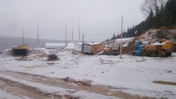 The collapse of a dam on a water reservoir belonging to a gold-mining company near the settlement of Shchetinkino in the Kuraginsky district occurred at 02:00 a. m. on Saturday - Sputnik International
