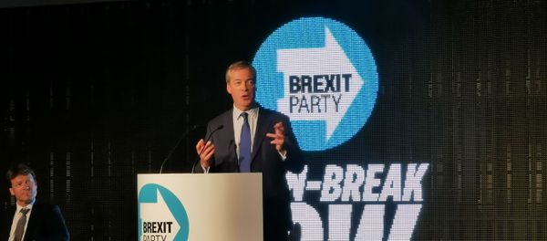 Nigel Farage at the Brexit Party rally Nigel Farage at the Brexit Party rally - Sputnik International