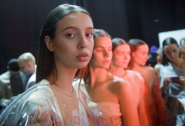 Cosmic Chic and Russian Motifs: Mercedes-Benz Fashion Week in Moscow - Sputnik International