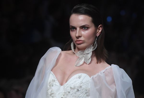 Cosmic Chic and Russian Motifs: Mercedes-Benz Fashion Week in Moscow - Sputnik International