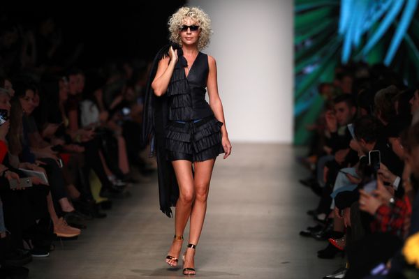 Cosmic Chic and Russian Motifs: Mercedes-Benz Fashion Week in Moscow - Sputnik International