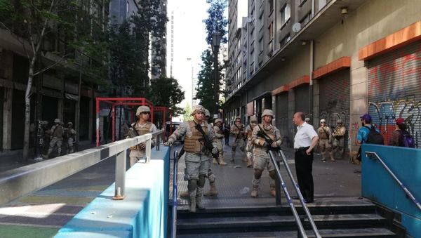 Protesters in Chile - Sputnik International