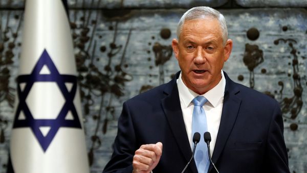 Benny Gantz, leader of Blue and White party, speaks during a nomination ceremony at the President's residency in Jerusalem October 23, 2019 - Sputnik International