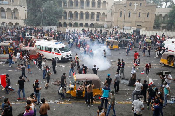 At Least 13 Dead, 865 Injured Overnight After Iraqi Police Opened Fire at Protesters - Reports - Sputnik International