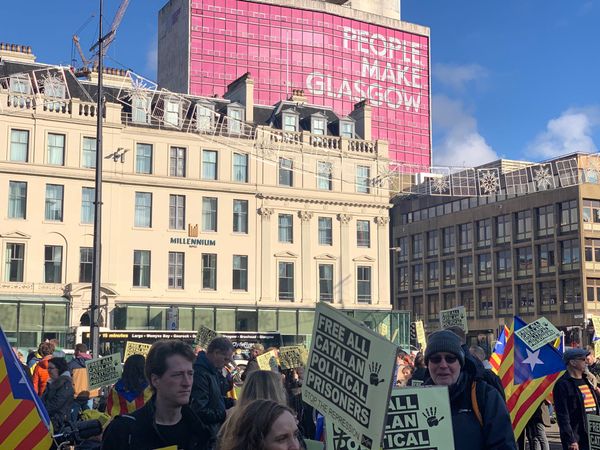 Scots March Through Glasgow in Solidarity With Jailed Catalan Independence Leaders - Photos Scots March Through Glasgow in Solidarity With Jailed Catalan Independence Leaders - Photos - Sputnik International