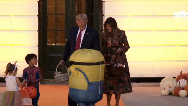 Donald and Melania Trump at Halloween at the White House - Sputnik International