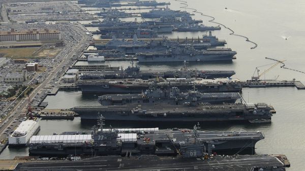 Dec. 20, 2012: The aircraft carriers USS Dwight D. Eisenhower (CVN 69), USS George H.W. Bush (CVN 77), USS Enterprise (CVN 65), USS Harry S. Truman (CVN 75), and USS Abraham Lincoln (CVN 72) are in port at Naval Station Norfolk, Va., the world's largest naval station. - Sputnik International