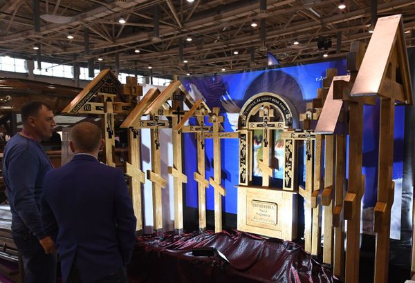 'Til Death Do Us Part: Major European Funeral Exhibition Opens in Moscow 'Til Death Do Us Part: Major European Funeral Exhibition Opens in Moscow - Sputnik International