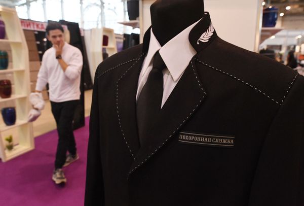 'Til Death Do Us Part: Major European Funeral Exhibition Opens in Moscow 'Til Death Do Us Part: Major European Funeral Exhibition Opens in Moscow - Sputnik International